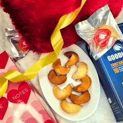 Love Notes Fortune Cookies – Pre-Printed Romantic Messages for Valentine’s Day
