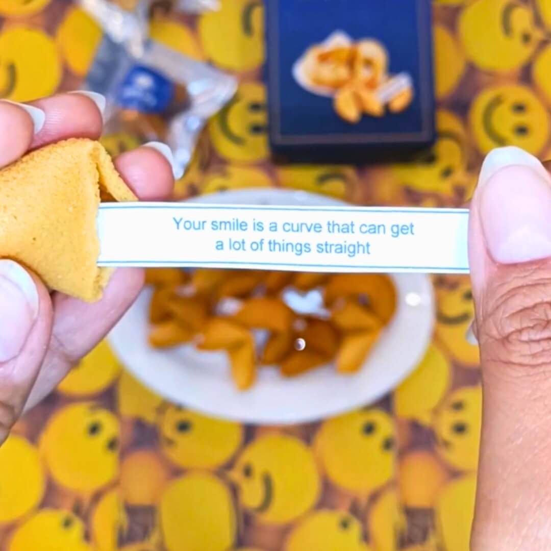 Happy Fortune Cookies – Cheerful and Uplifting Gift